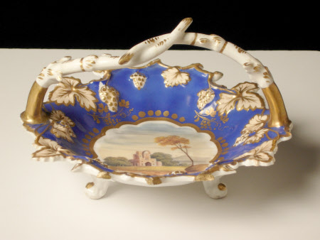 Bonbon dish