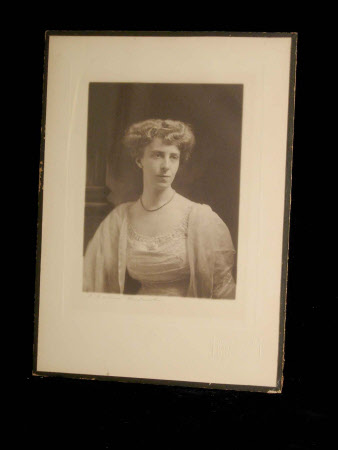 Vivienne Lee, Lady Cawley (1877-1978)