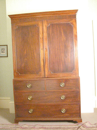 Linen press