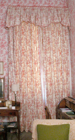 Curtain