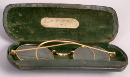 Spectacles