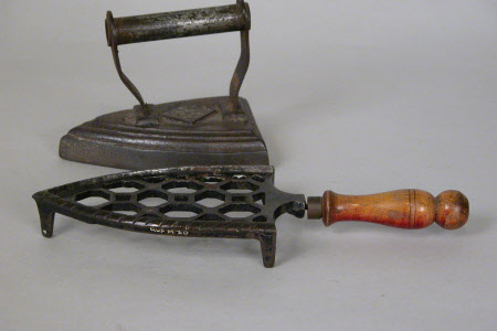 Flat iron stand