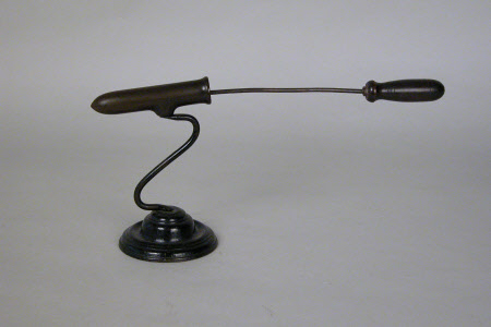 Flat iron stand