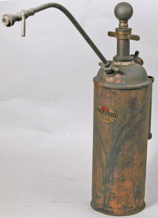Oil can
