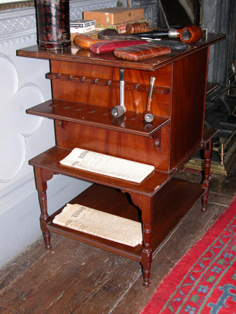 Smoking stand