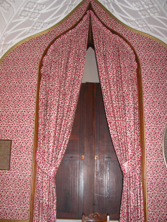 Curtain