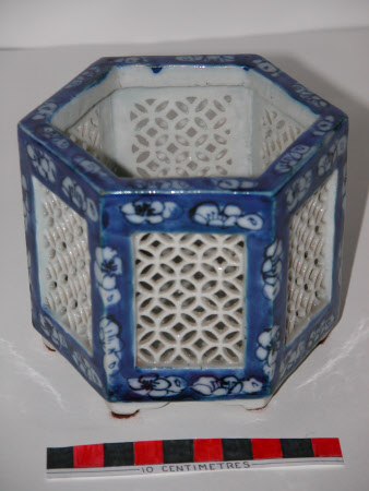 Spill holder