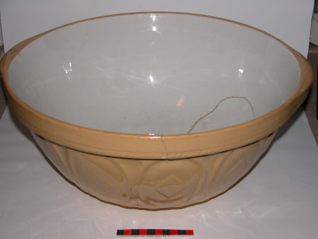Mixing bowl