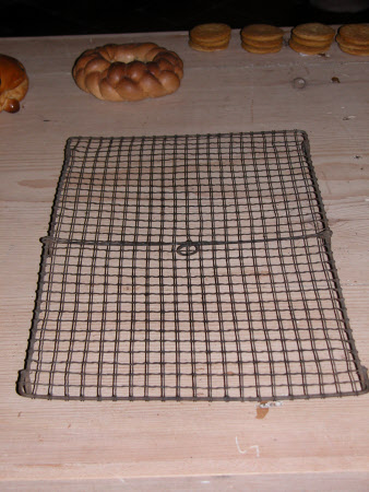 Cooling rack