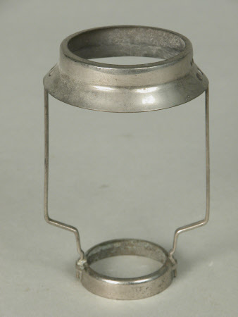 Lampshade holder