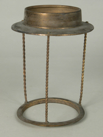 Lampshade holder