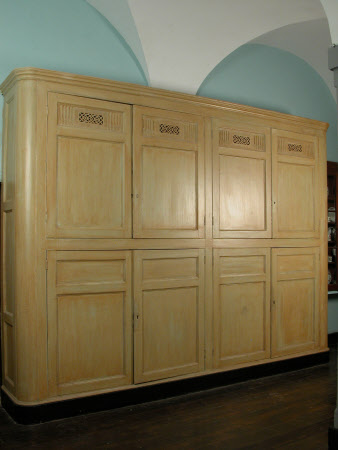 Wall cupboard