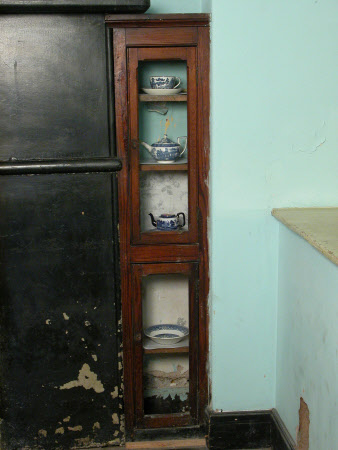 Wall cupboard