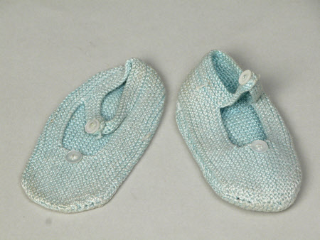 Shoe