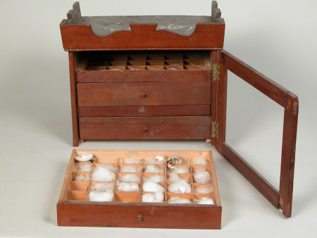 Specimen case