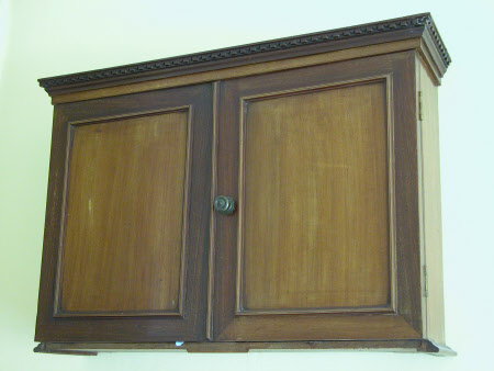 Wall cupboard