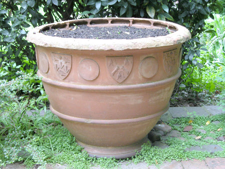Urn