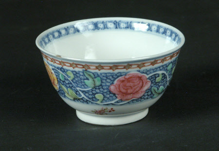 Tea bowl and saucer