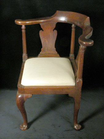 Corner chair