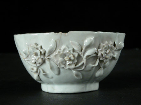 Tea bowl and saucer