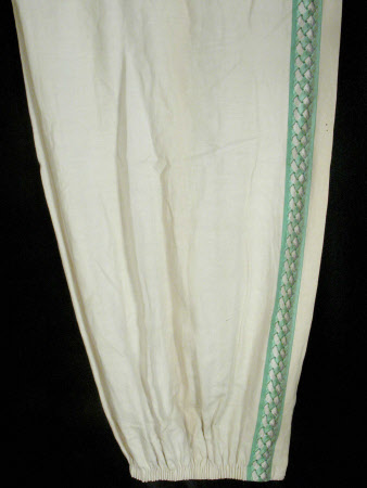 Curtains and pelmet