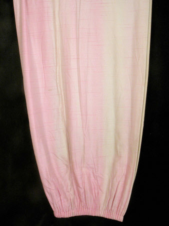 Curtains and pelmets