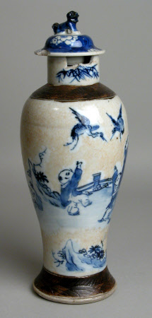 Covered vase