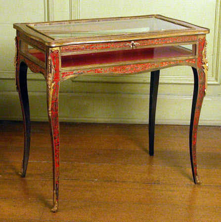 Display table