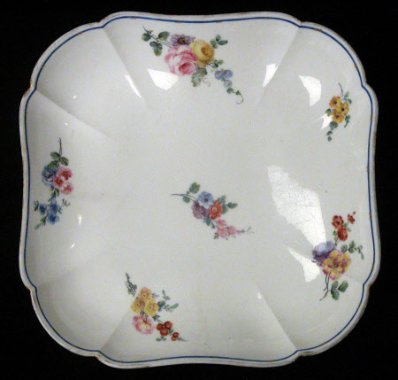 Saucer dish