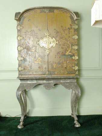 Cabinet on stand