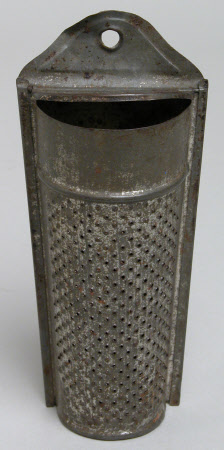 Nutmeg grater