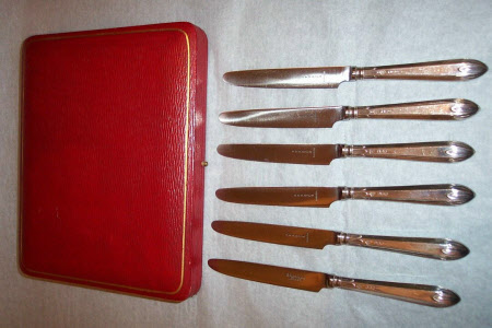 Tea knife