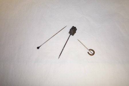 Tie pin
