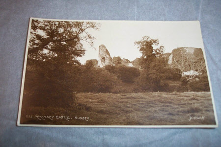 625 - Pevensey Castle, Sussex.