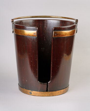 Plate bucket