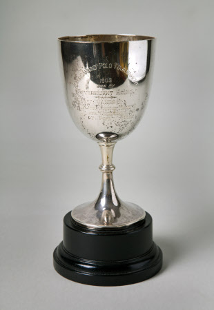 Presentation cup