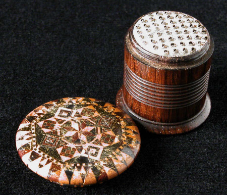 Nutmeg grater