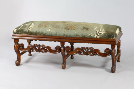 Long stool