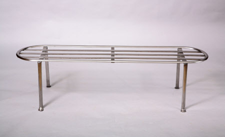 Plate warming stand