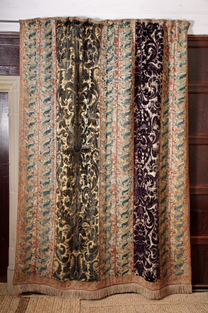 Curtain