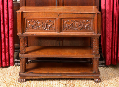 Standing livery cupboard