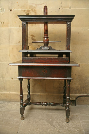Napkin press
