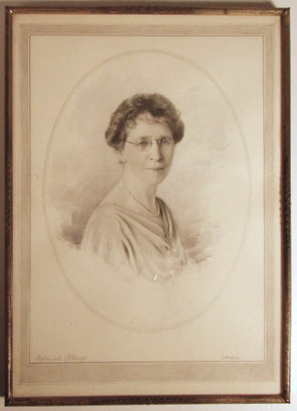Mrs Julius Drewe