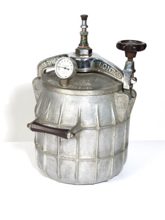 Pressure cooker