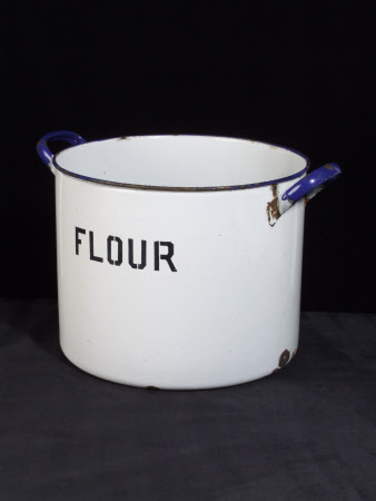 Flour bin