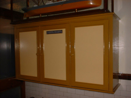 Wall cupboard
