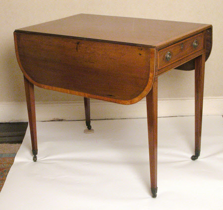 Pembroke table