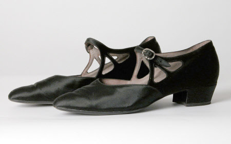 Shoe