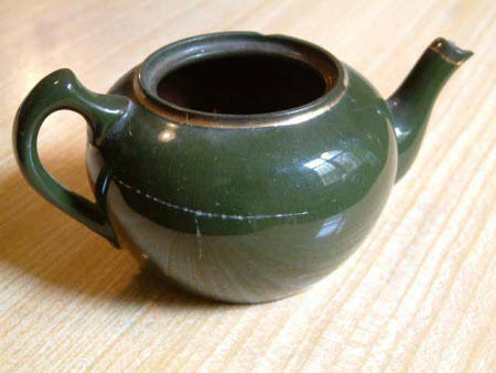 Teapot and lid