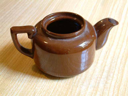 Teapot and lid